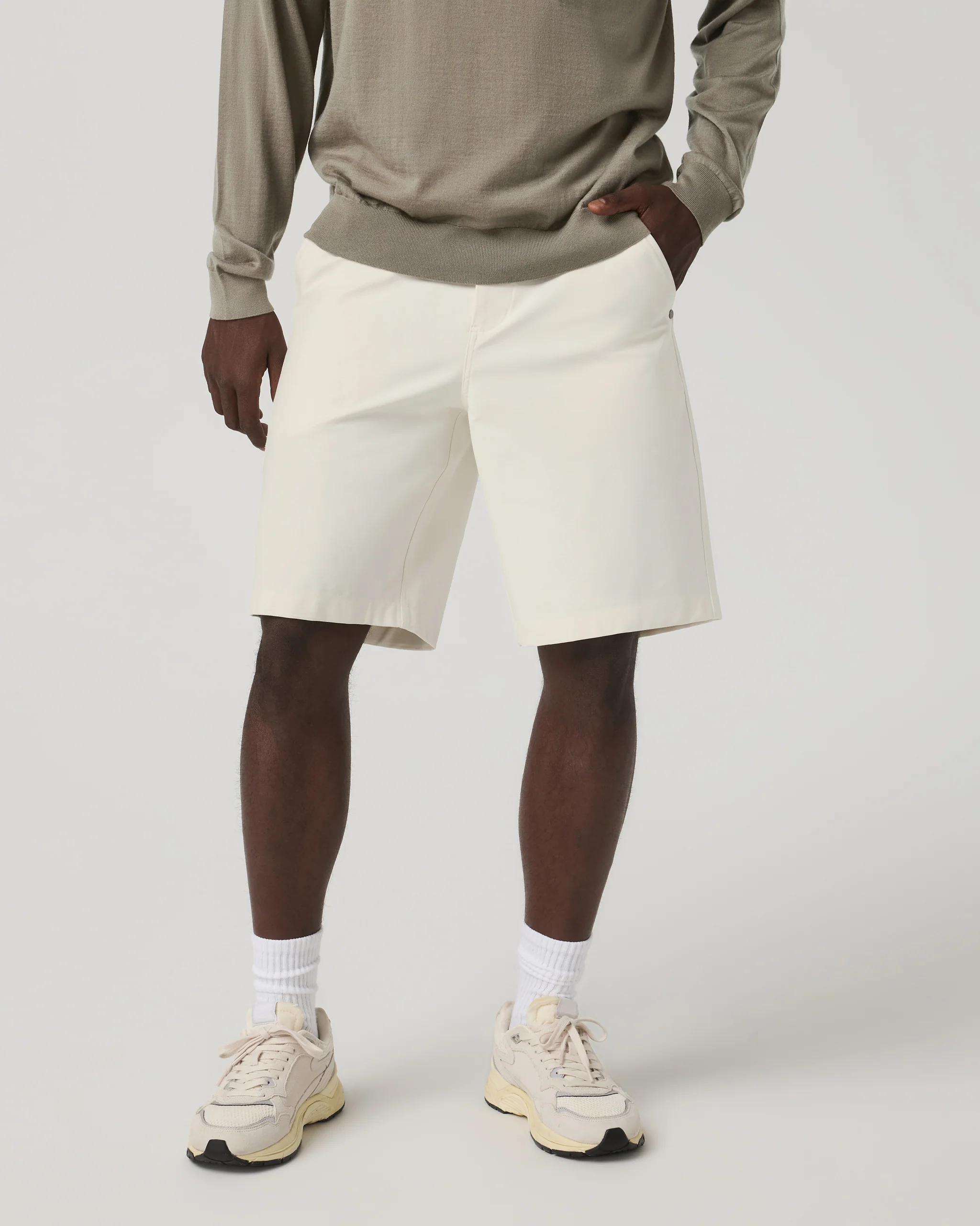 Vuori Meta? Canvas Carpenter Short 10"